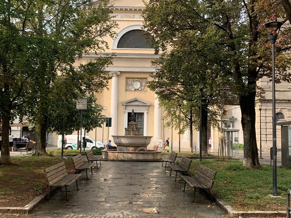 Casa Dai Toni Cortesi 2 Bérgamo 0*,  Itália